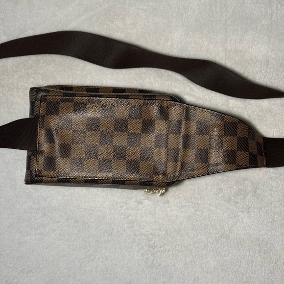 Authentic Louis Vuitton Damier Ebene Geronimos Bumbag - Picture 7 of 15